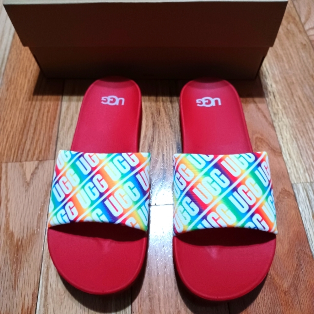 UGG K Beach Slides